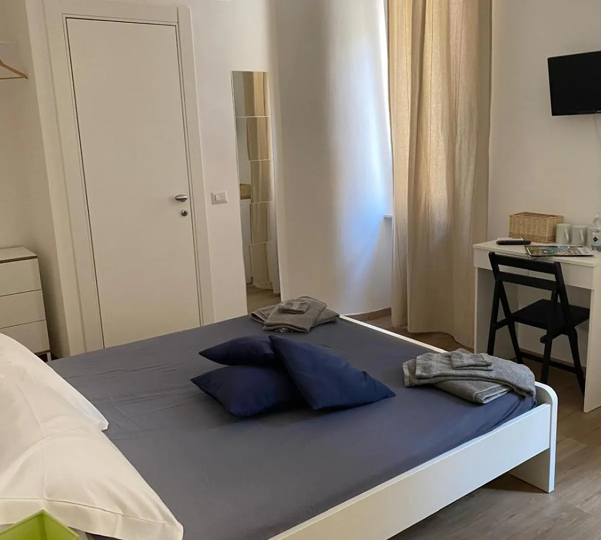 5 Terre Inn Affittacamere La Spezia 2*,