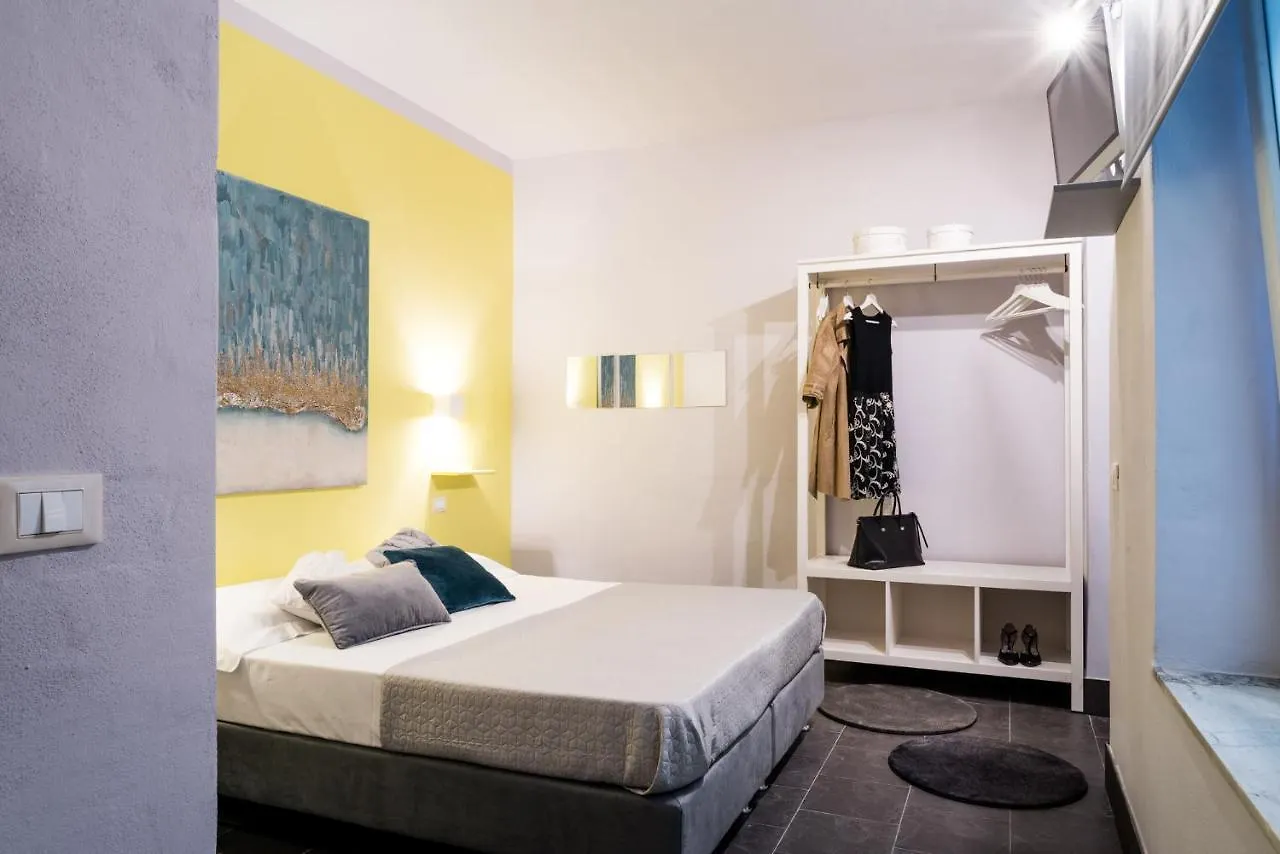 5 Terre Inn Affittacamere La Spezia 2*,  Italy
